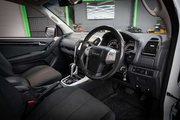 2021 Isuzu MU-X LS-M