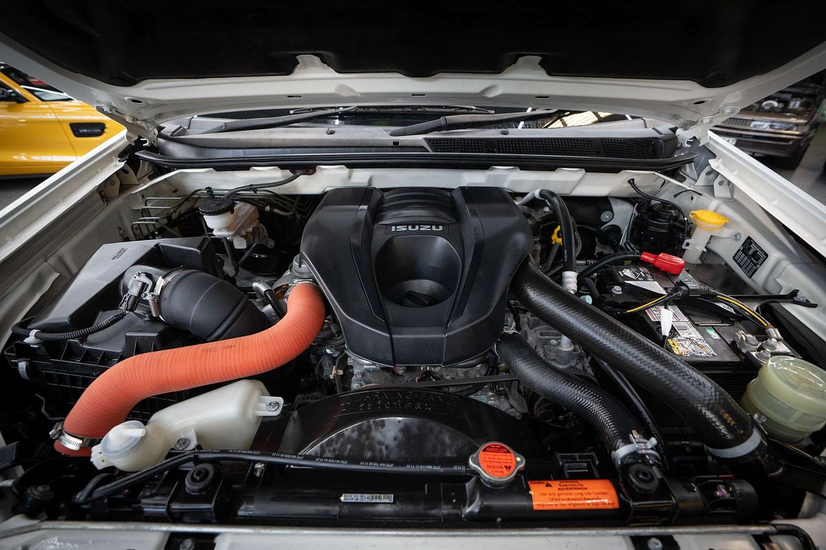 2021 Isuzu MU-X LS-M