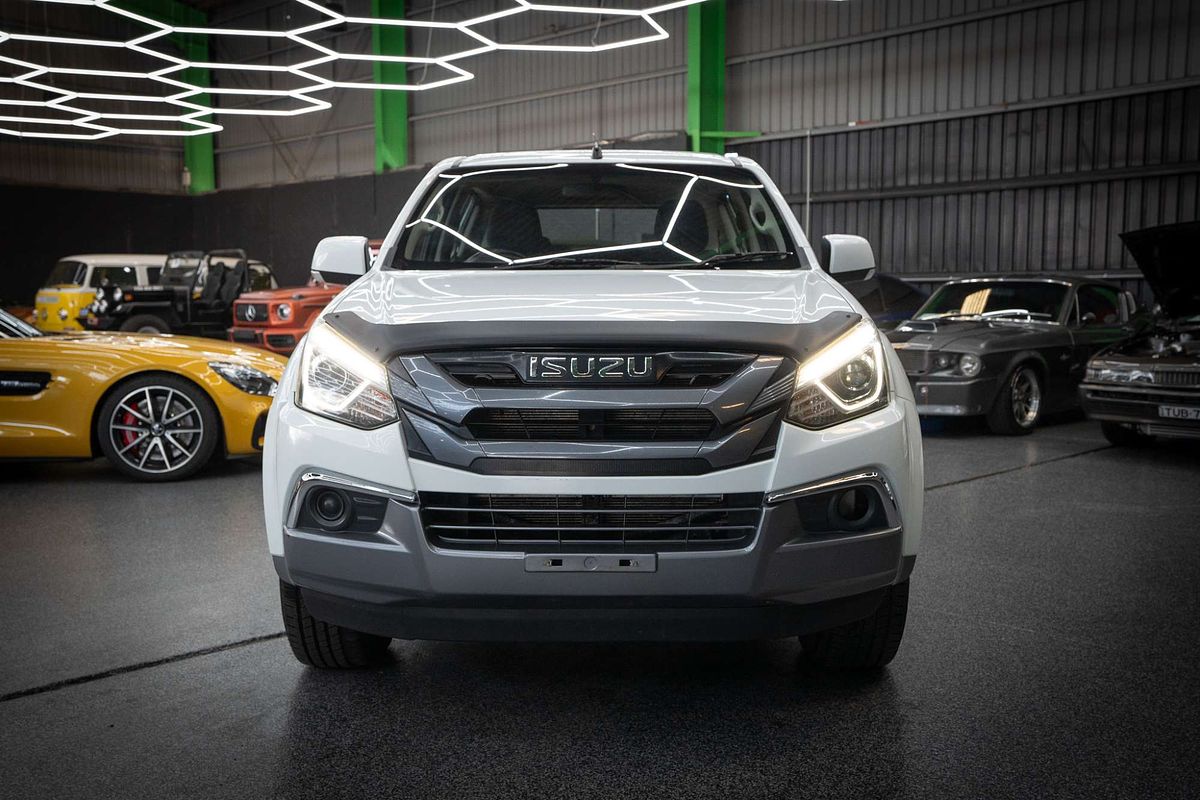 2021 Isuzu MU-X LS-M