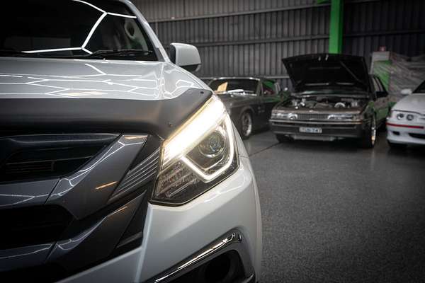 2021 Isuzu MU-X LS-M