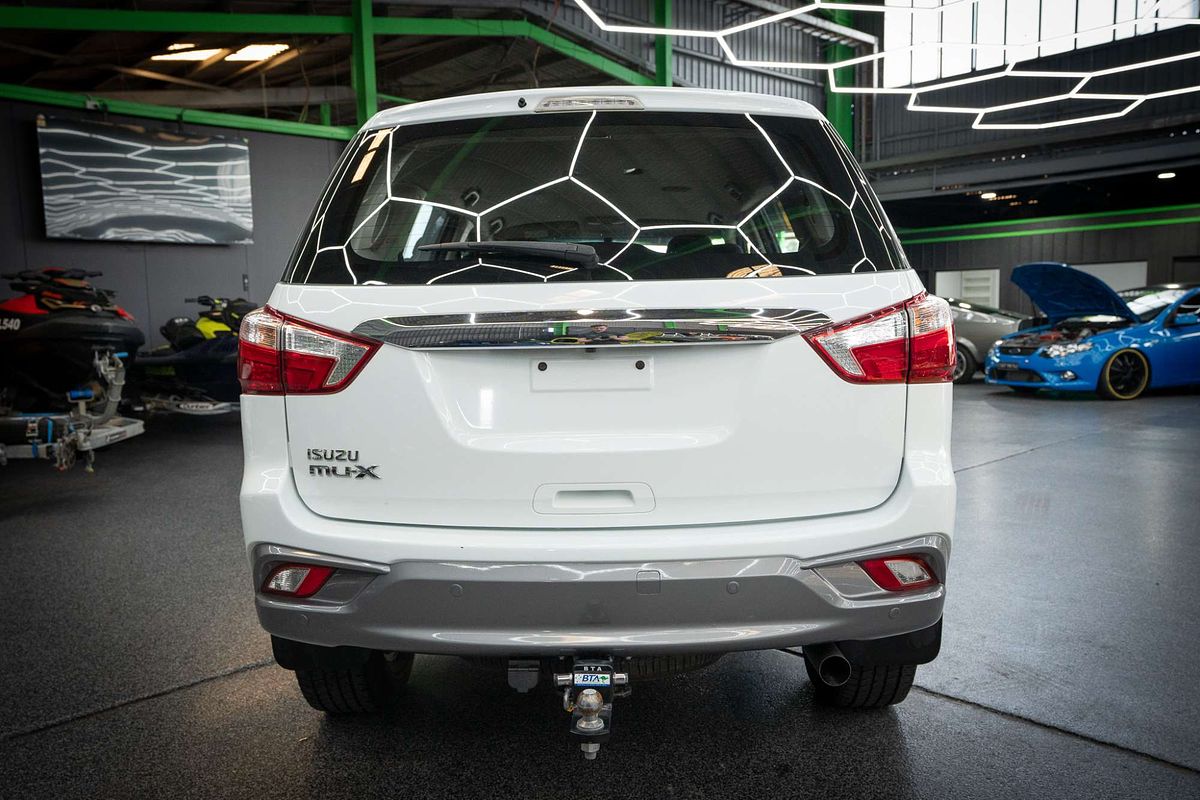 2021 Isuzu MU-X LS-M