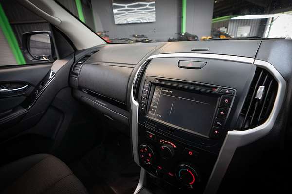 2021 Isuzu MU-X LS-M