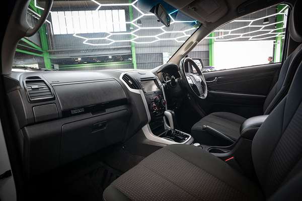 2021 Isuzu MU-X LS-M