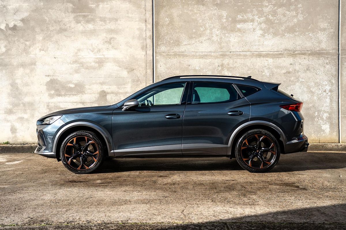 2024 CUPRA Formentor VZx KM