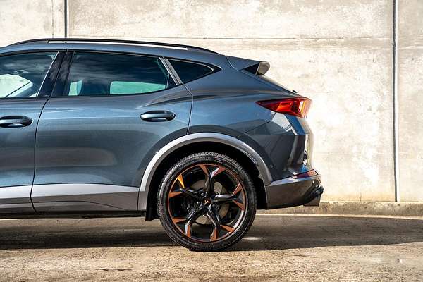 2024 CUPRA Formentor VZx KM