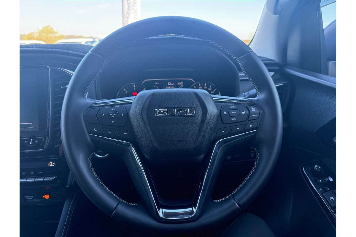 2022 Isuzu MU-X LS-U