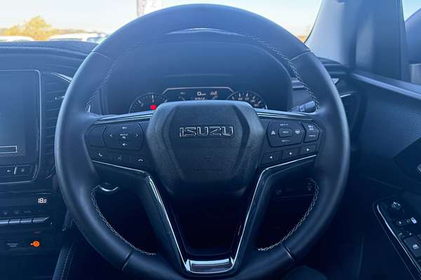 2022 Isuzu MU-X LS-U