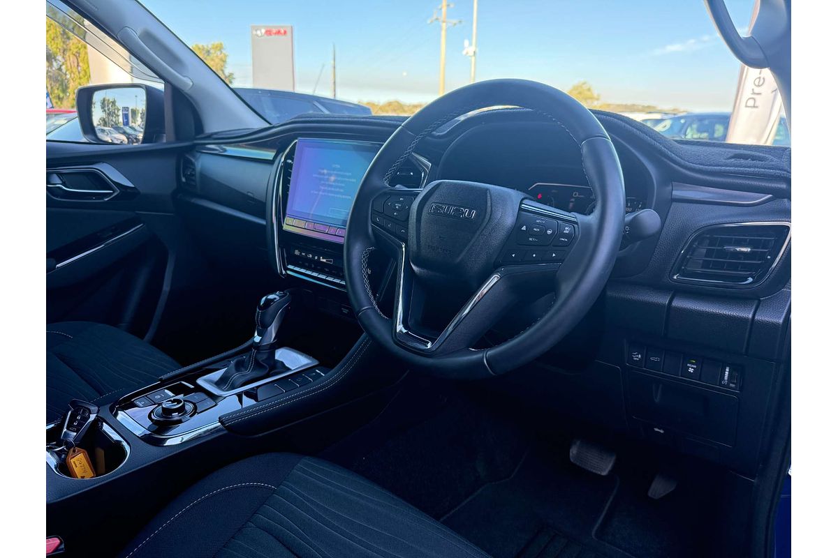 2022 Isuzu MU-X LS-U