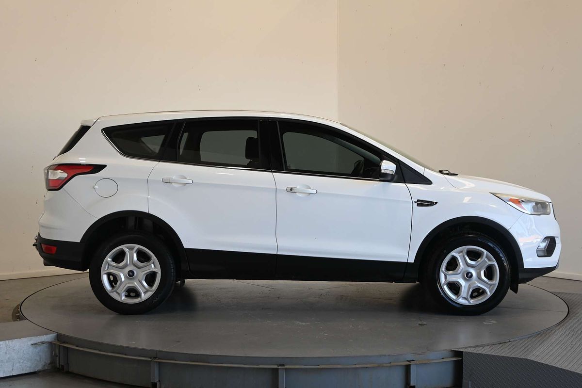 2016 Ford Escape AMBIENTE (FWD) ZG