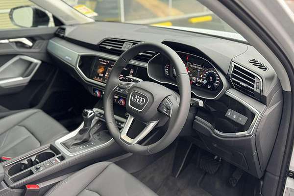 2025 Audi Q3 35 TFSI S line F3
