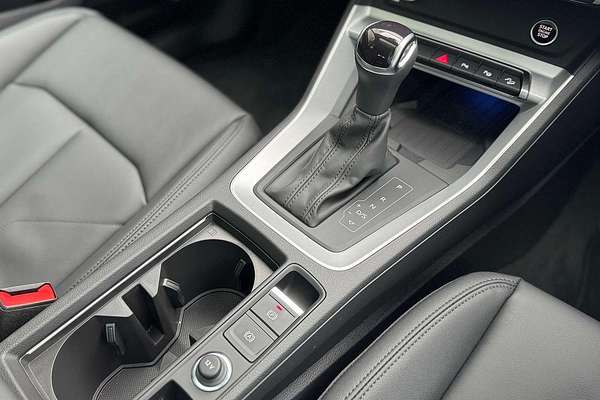 2025 Audi Q3 35 TFSI S line F3