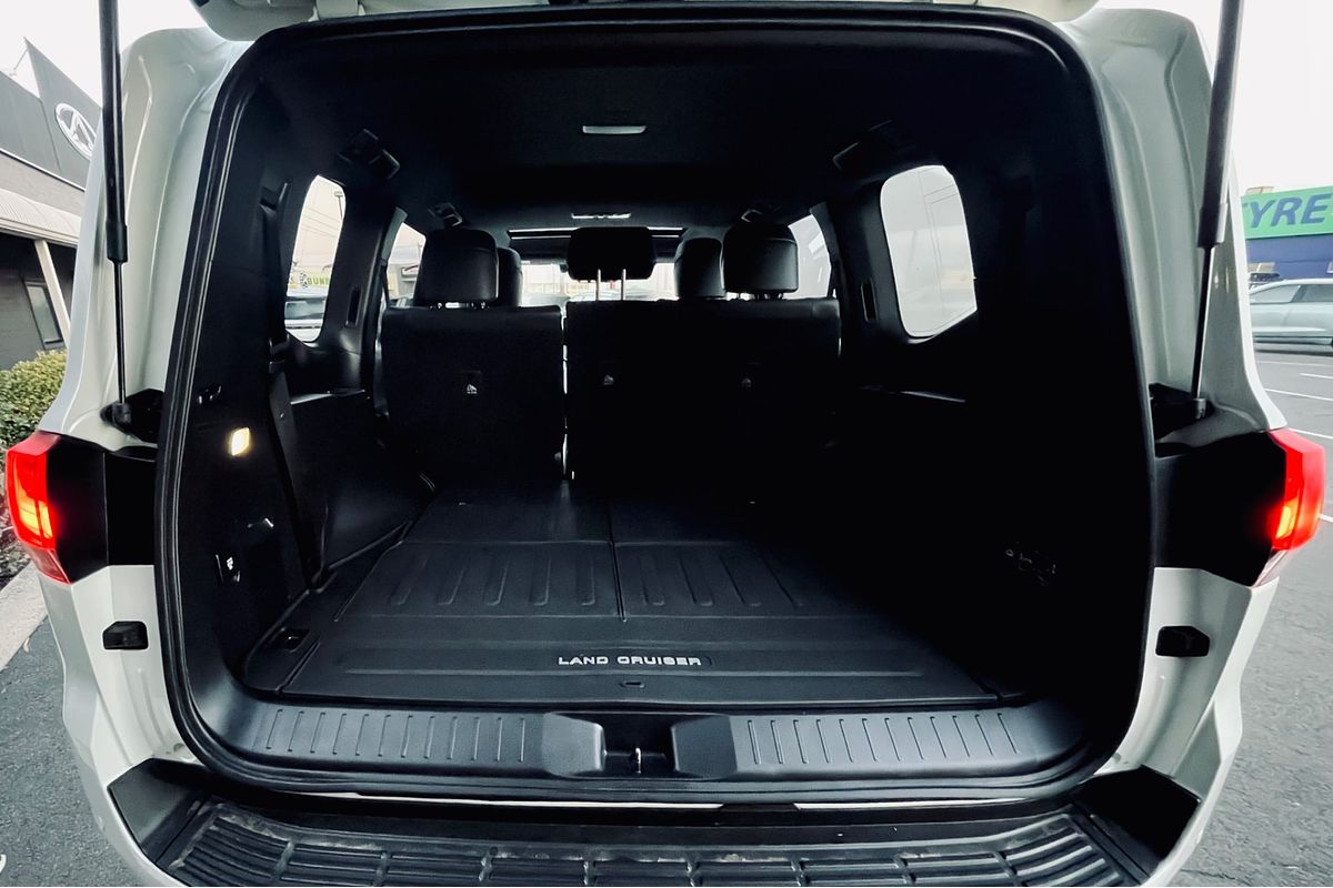 2022 Toyota Landcruiser VX FJA300R
