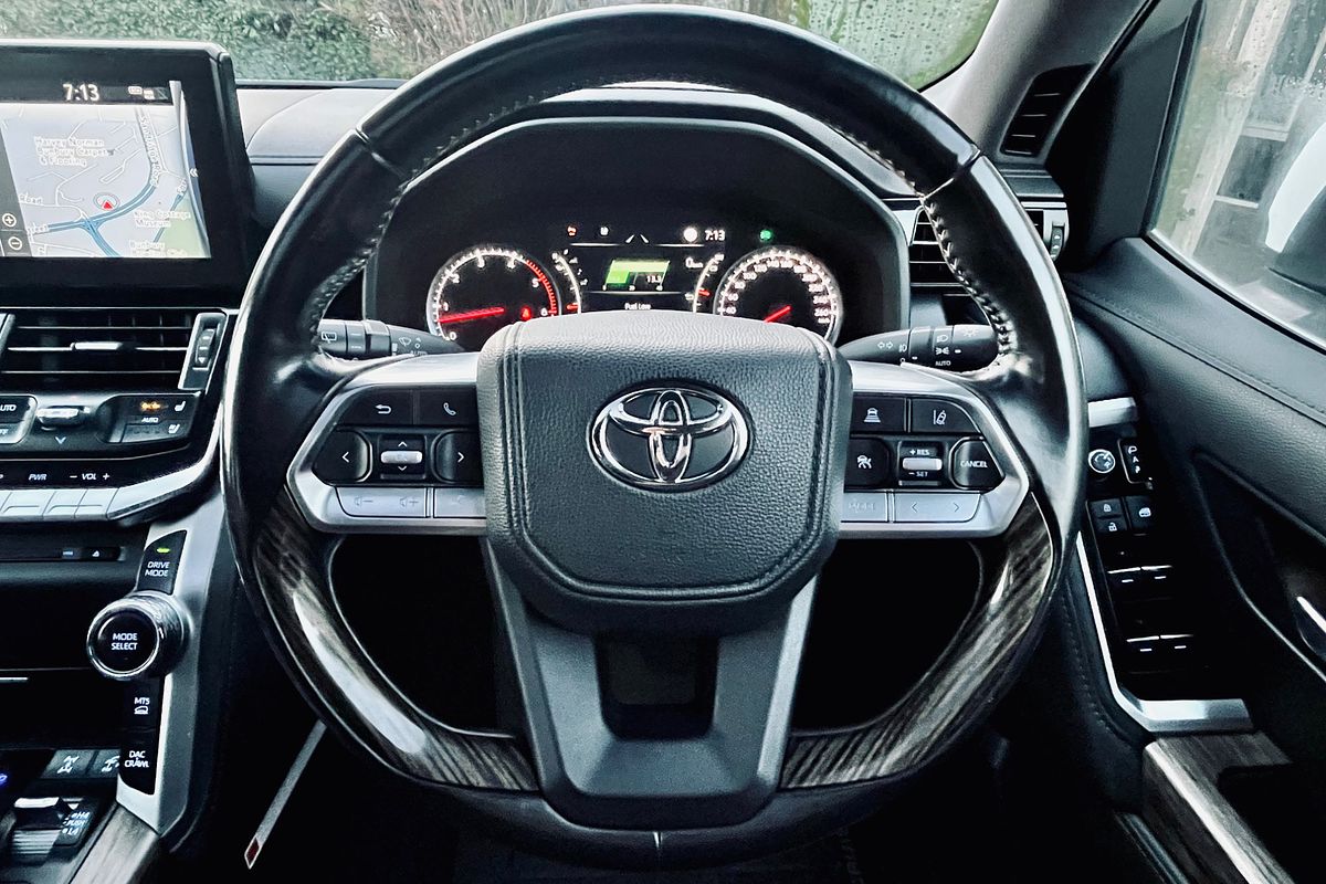 2022 Toyota Landcruiser VX FJA300R