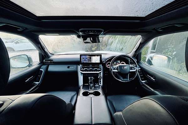 2022 Toyota Landcruiser VX FJA300R