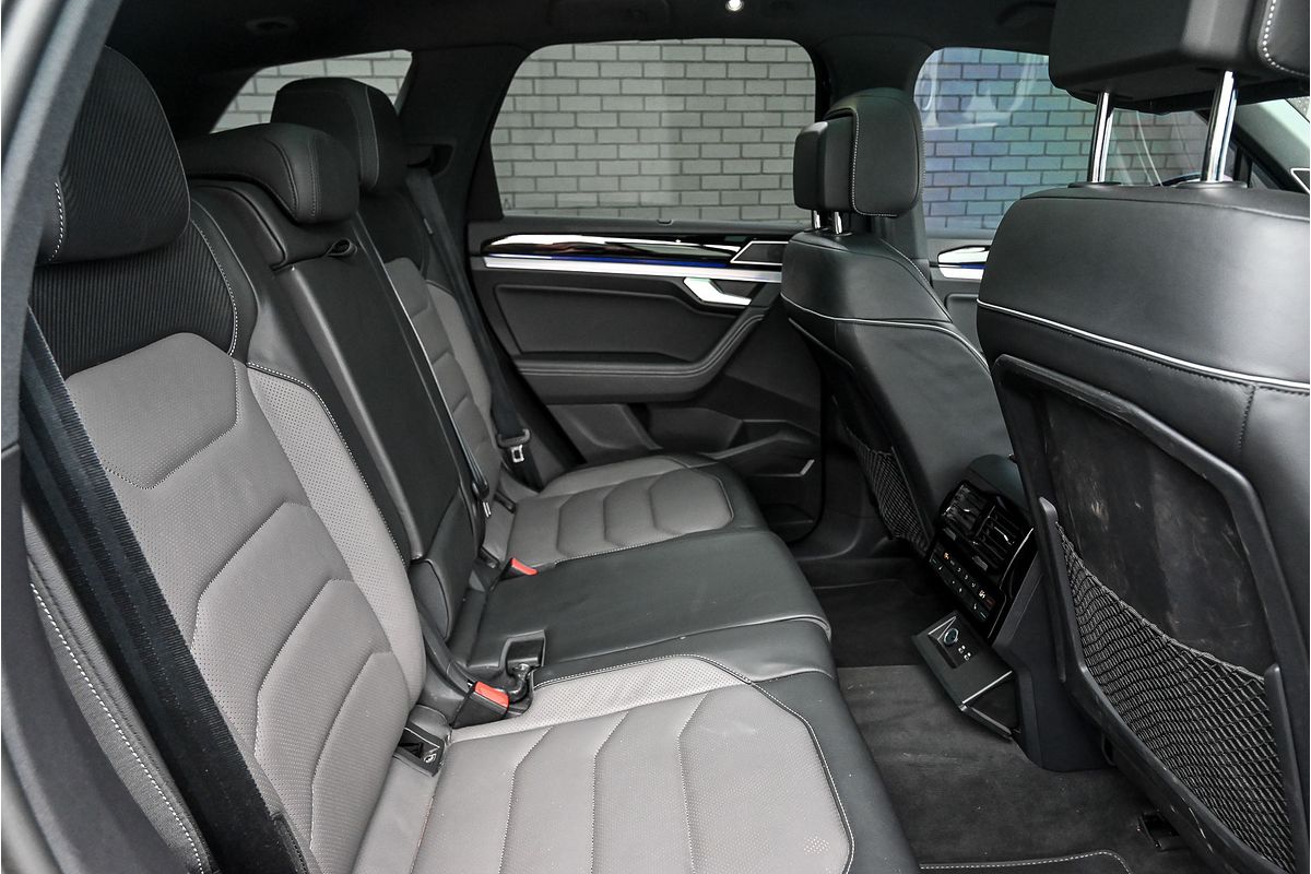 2021 Volkswagen Touareg 210TDI R-Line CR