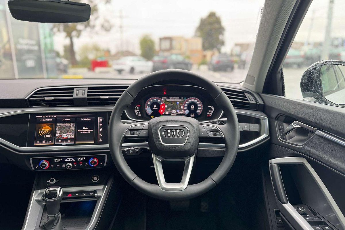 2025 Audi Q3 35 TFSI S line F3
