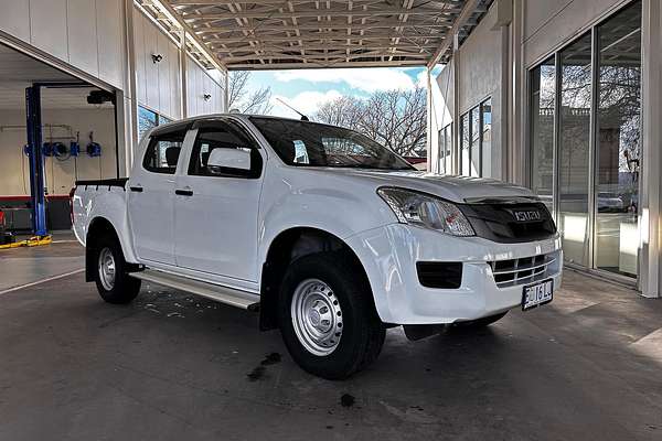 2015 Isuzu D-MAX SX High Ride Rear Wheel Drive