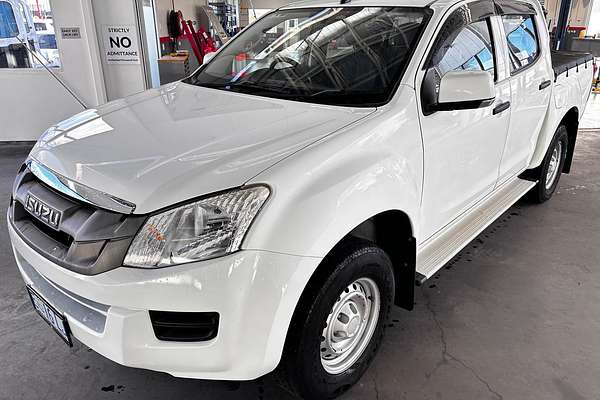 2015 Isuzu D-MAX SX High Ride Rear Wheel Drive