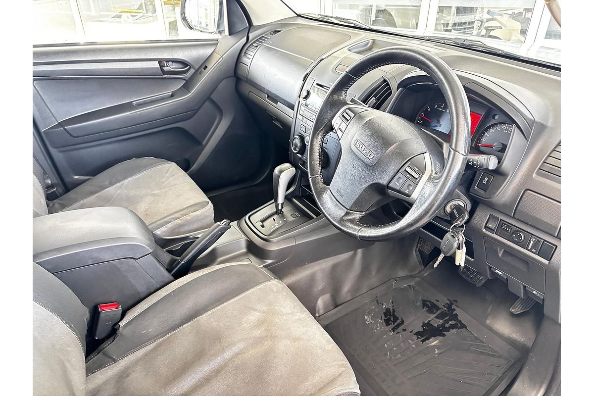 2015 Isuzu D-MAX SX High Ride Rear Wheel Drive