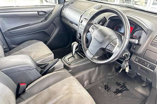 2015 Isuzu D-MAX SX High Ride Rear Wheel Drive