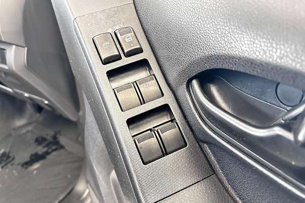 2015 Isuzu D-MAX SX High Ride Rear Wheel Drive