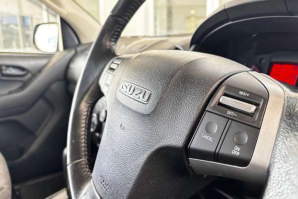 2015 Isuzu D-MAX SX High Ride Rear Wheel Drive