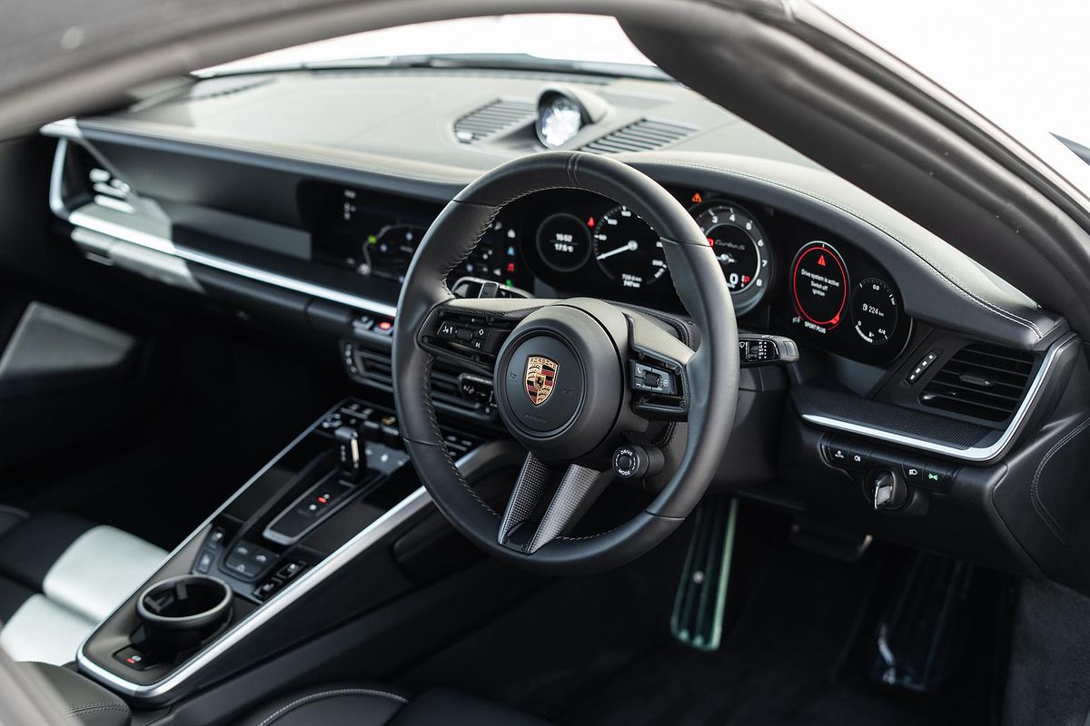 2022 Porsche 911 Turbo S 992