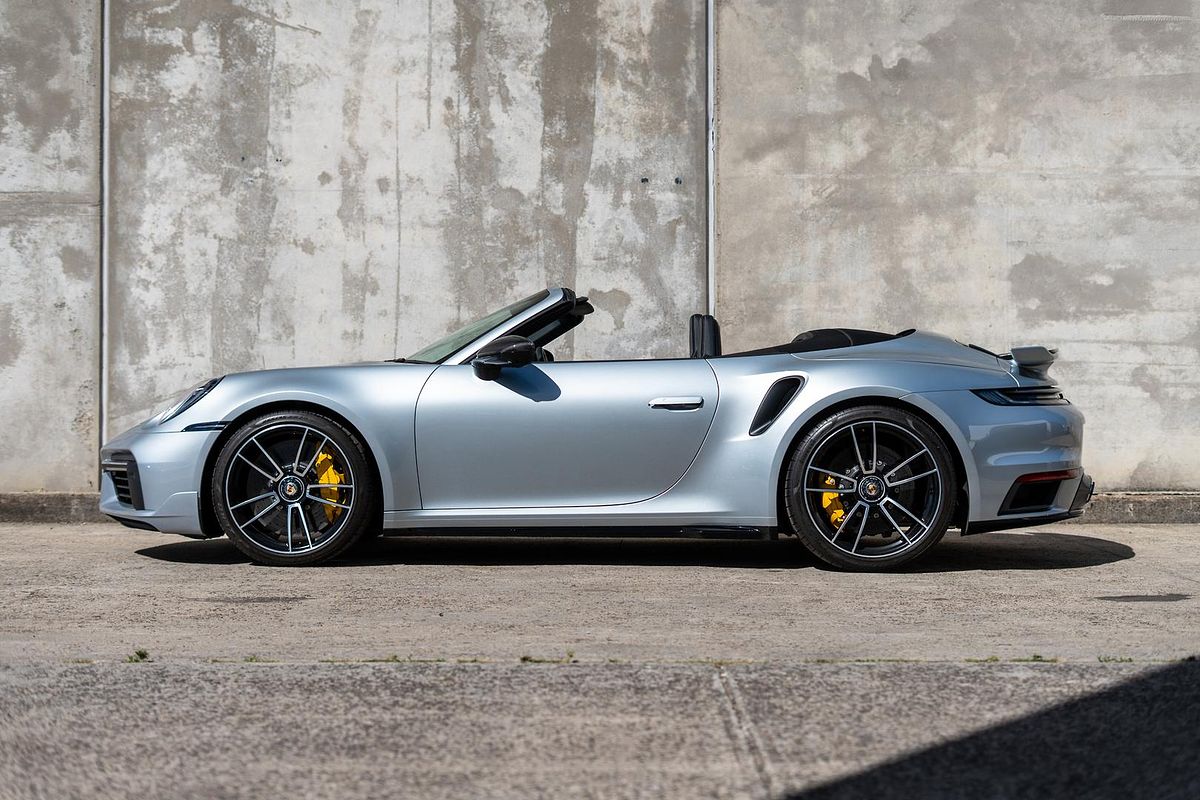 2022 Porsche 911 Turbo S 992