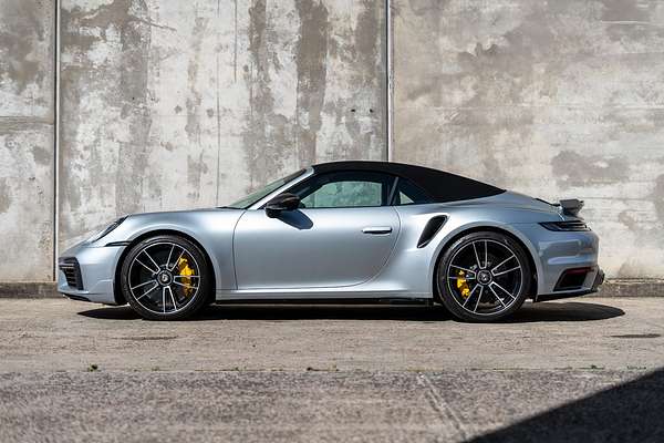 2022 Porsche 911 Turbo S 992
