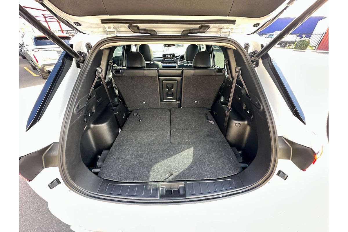 2024 Mitsubishi Outlander Exceed ZM