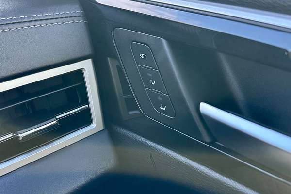 2024 Mitsubishi Outlander Exceed ZM