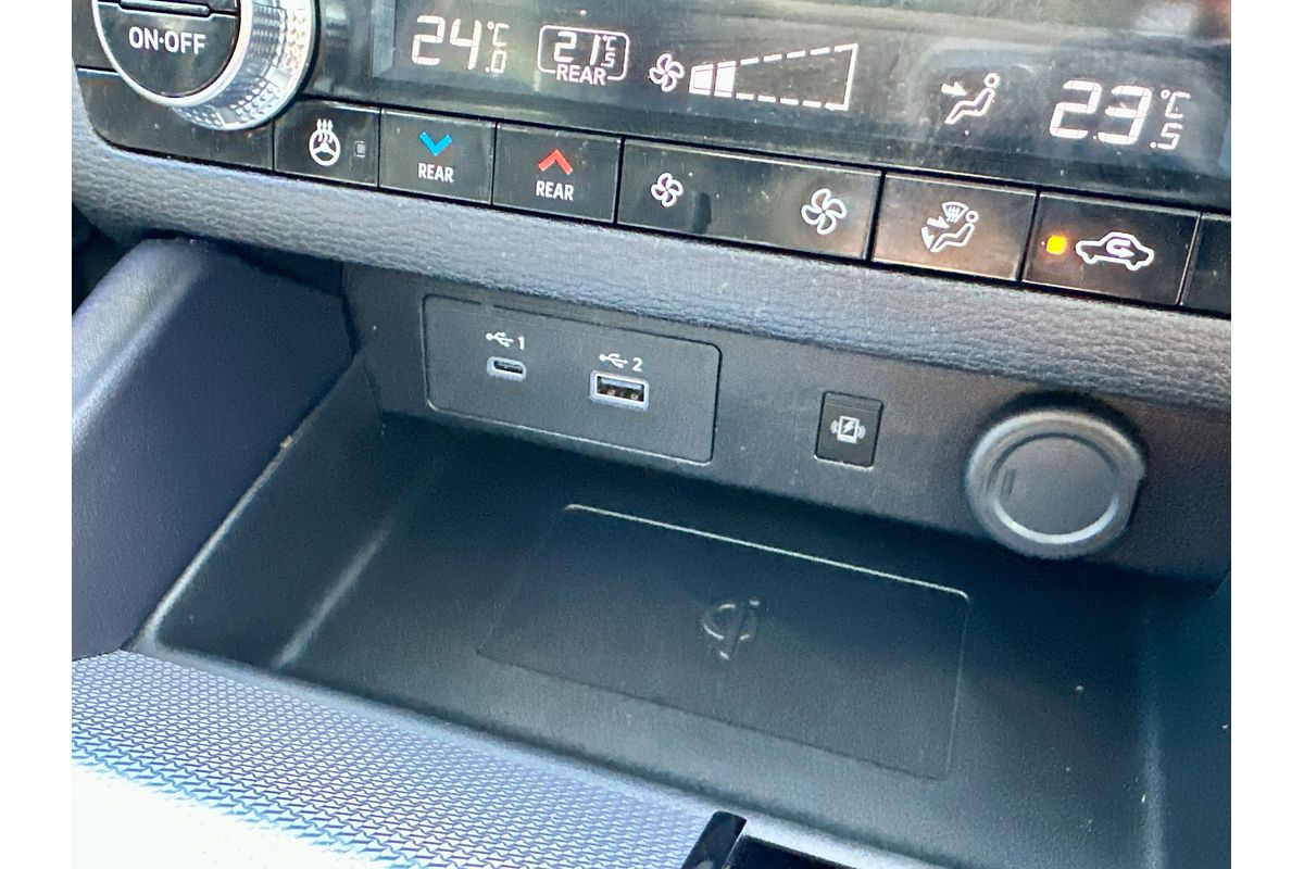 2024 Mitsubishi Outlander Exceed ZM