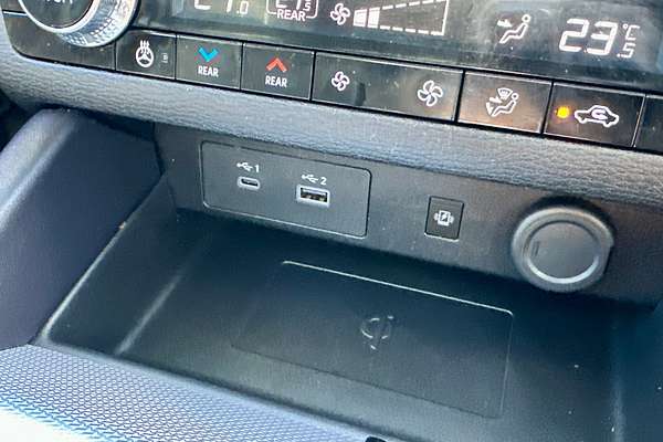 2024 Mitsubishi Outlander Exceed ZM