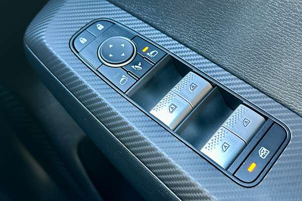 2024 Mitsubishi Outlander Exceed ZM