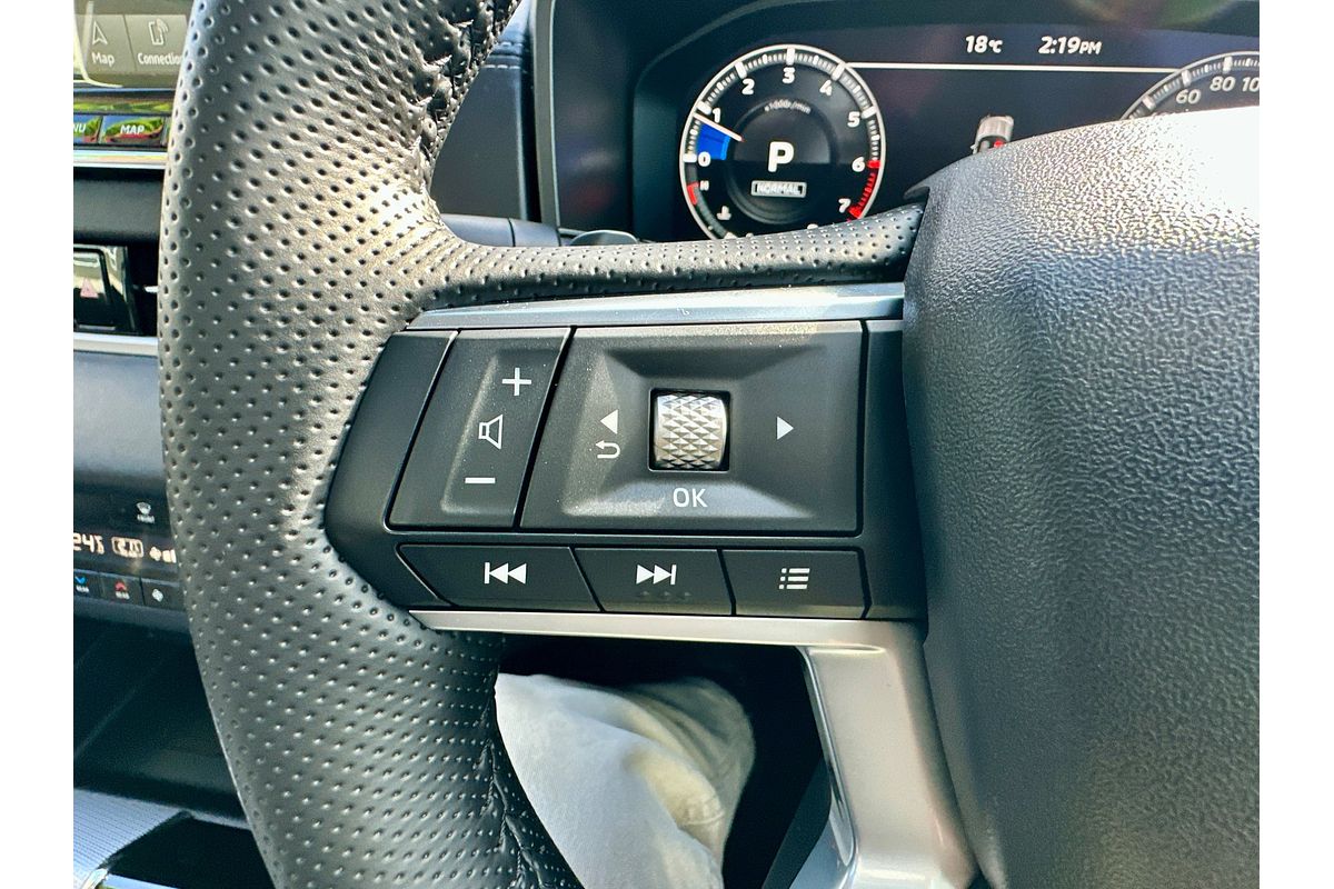 2024 Mitsubishi Outlander Exceed ZM