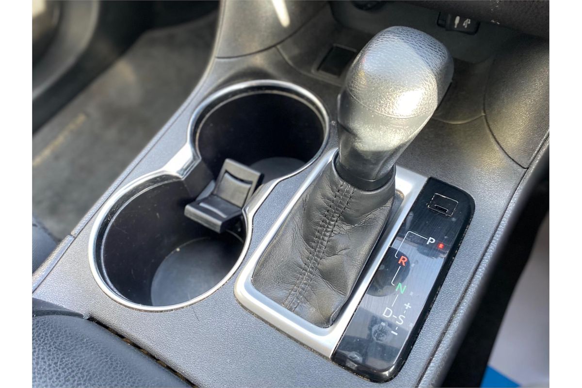 2014 Toyota Kluger GX GSU50R
