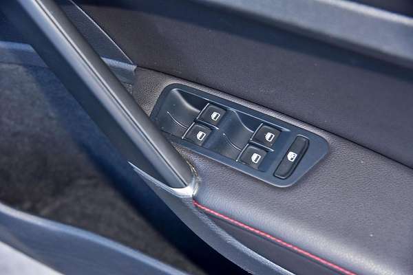 2015 Volkswagen Golf GTI 7