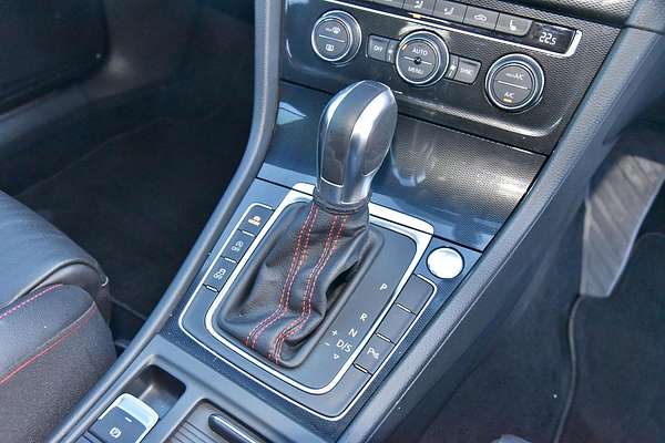 2015 Volkswagen Golf GTI 7