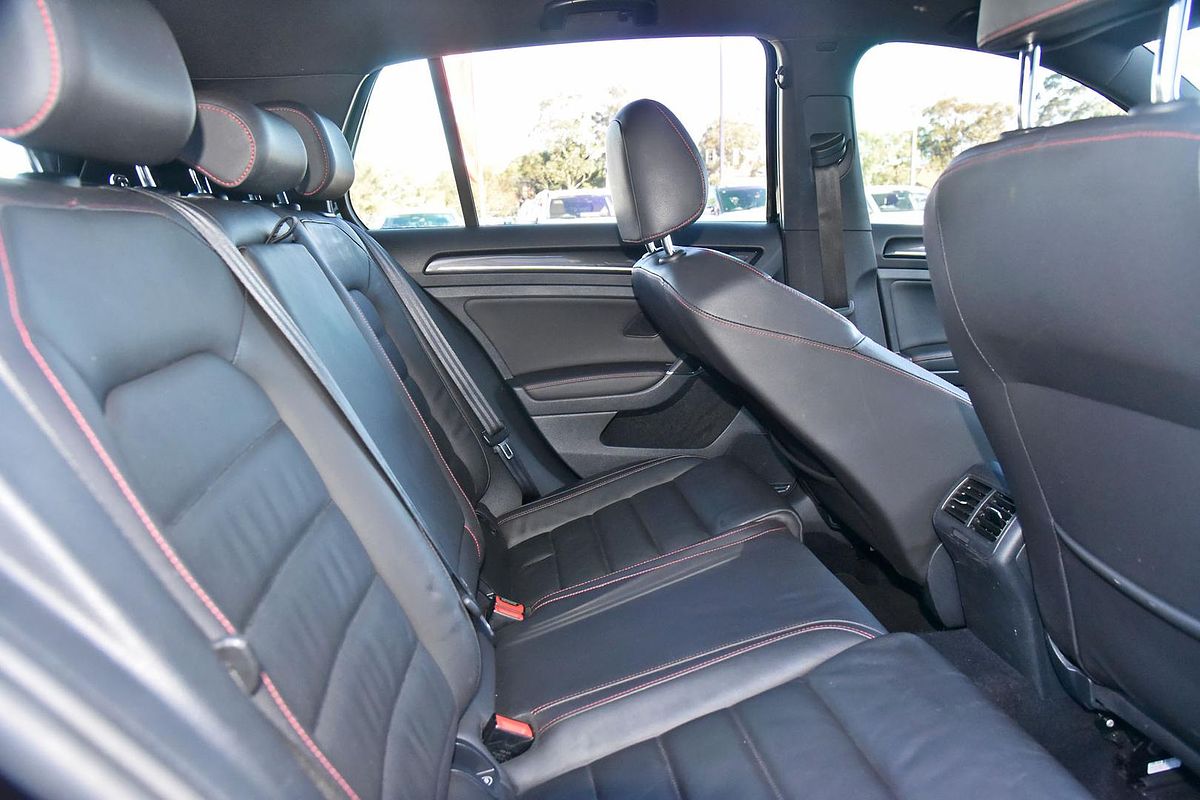 2015 Volkswagen Golf GTI 7