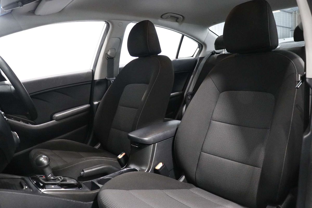 2017 Kia Cerato S YD