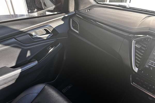 2021 Isuzu D-MAX RG MY22 X-TERRAIN
