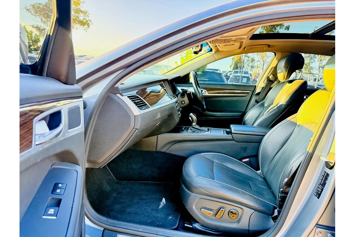 2015 Hyundai Genesis Ultimate Pack DH