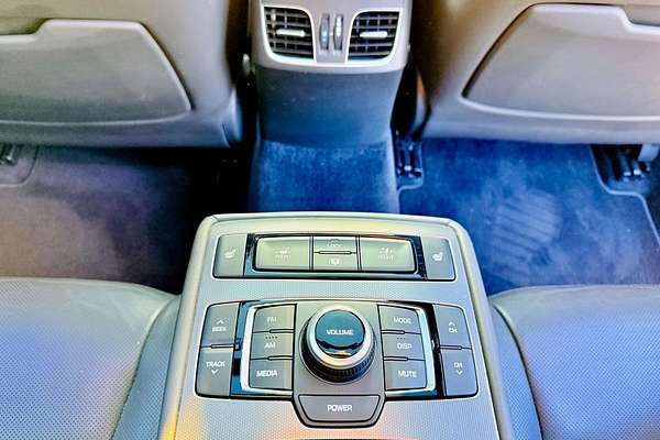 2015 Hyundai Genesis Ultimate Pack DH