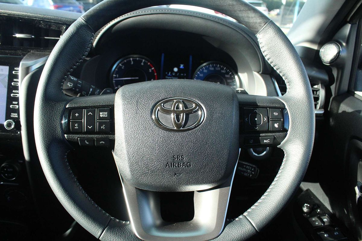 2025 Toyota Fortuner GXL GUN156R