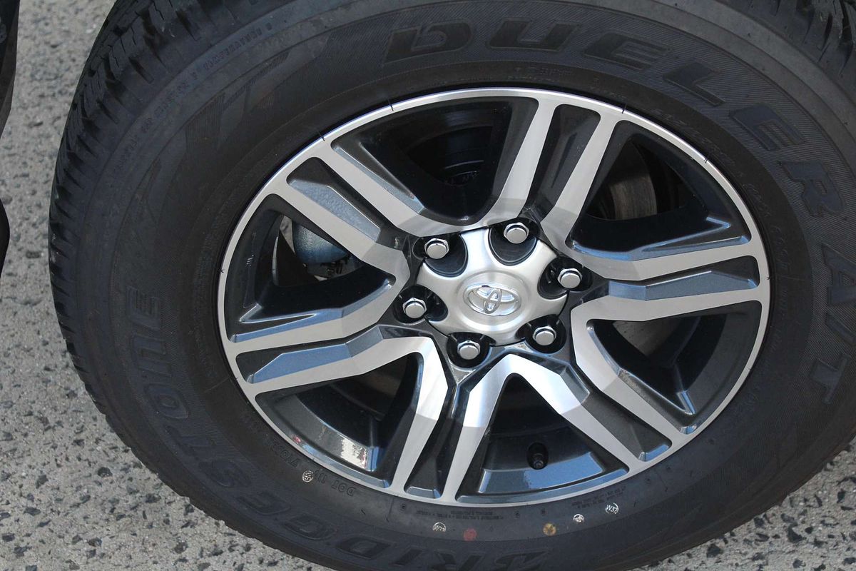 2025 Toyota Fortuner GXL GUN156R
