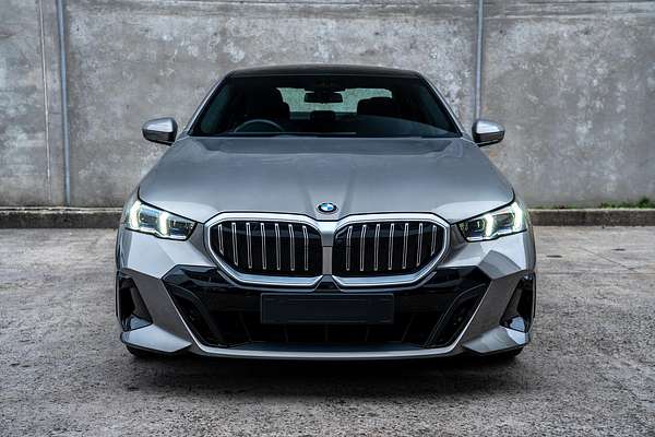 2023 BMW 5 Series 520i M Sport G60