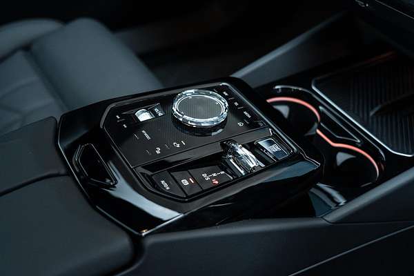 2023 BMW 5 Series 520i M Sport G60