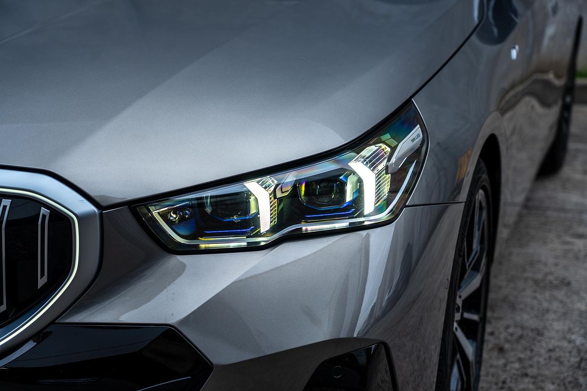 2023 BMW 5 Series 520i M Sport G60