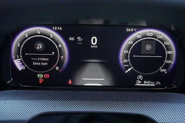 2025 Volkswagen Golf 110TSI R-Line 8.5