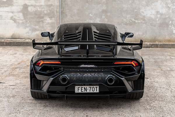 2023 Lamborghini Huracan STO 724
